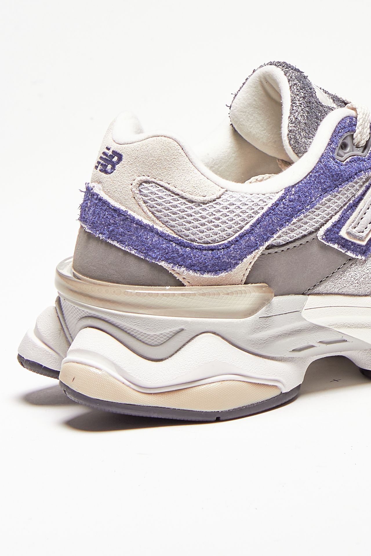 Sneakers U9060NTA in mesh e suede