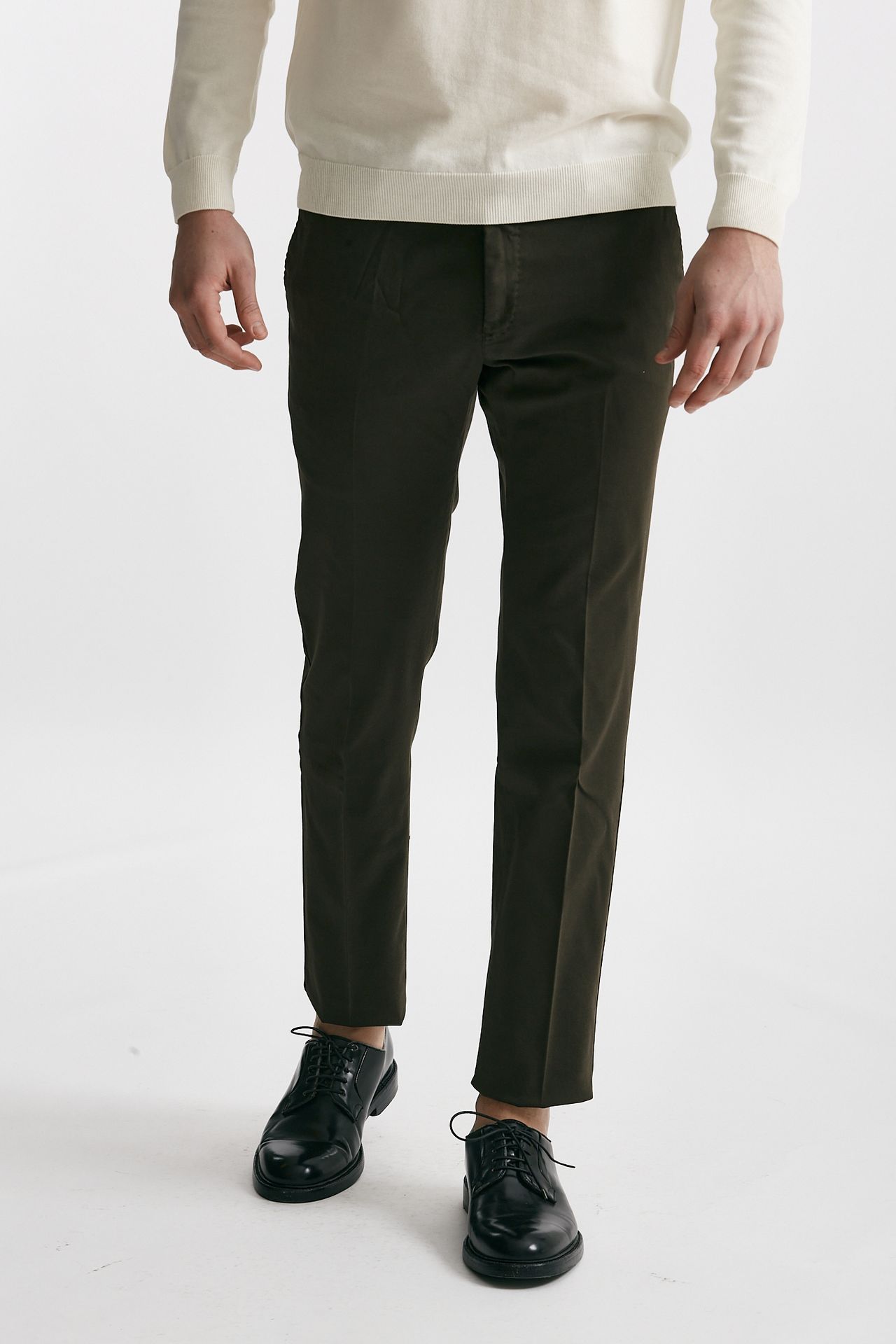 Pantalone in cotone lavato stretch SLIM FIT marrone