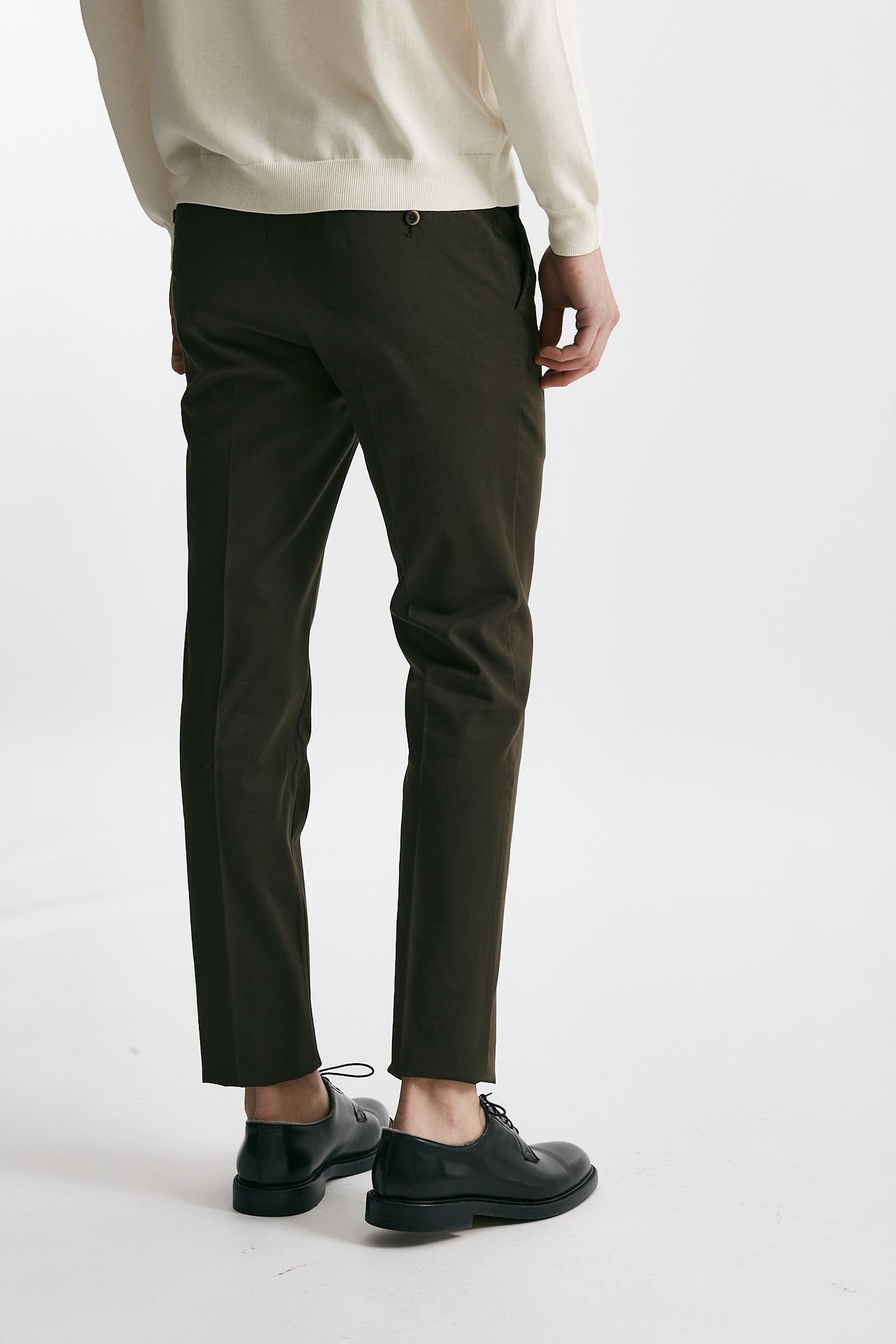 Pantalone in cotone lavato stretch SLIM FIT marrone