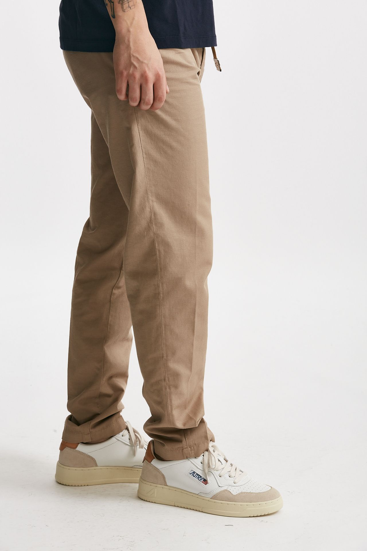 Pantalone in cotone e lino stretch beige